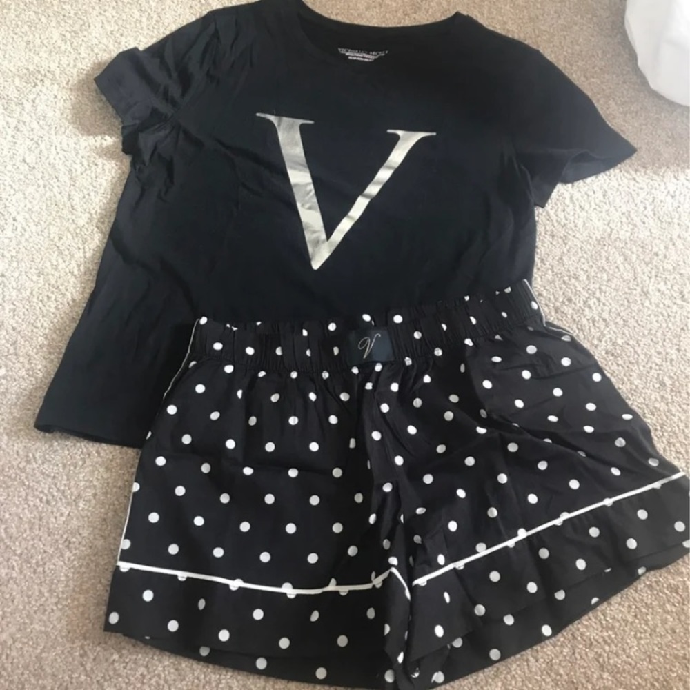 Victoria’s Secret pajama set